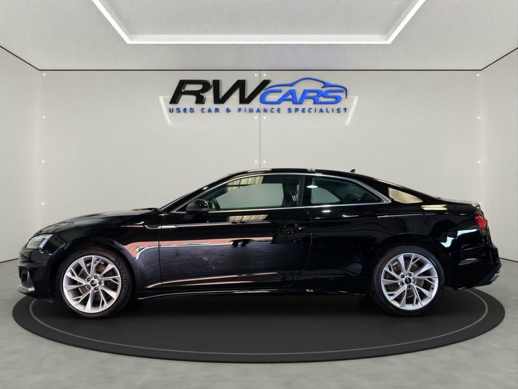 Audi A5 2L Sport Black