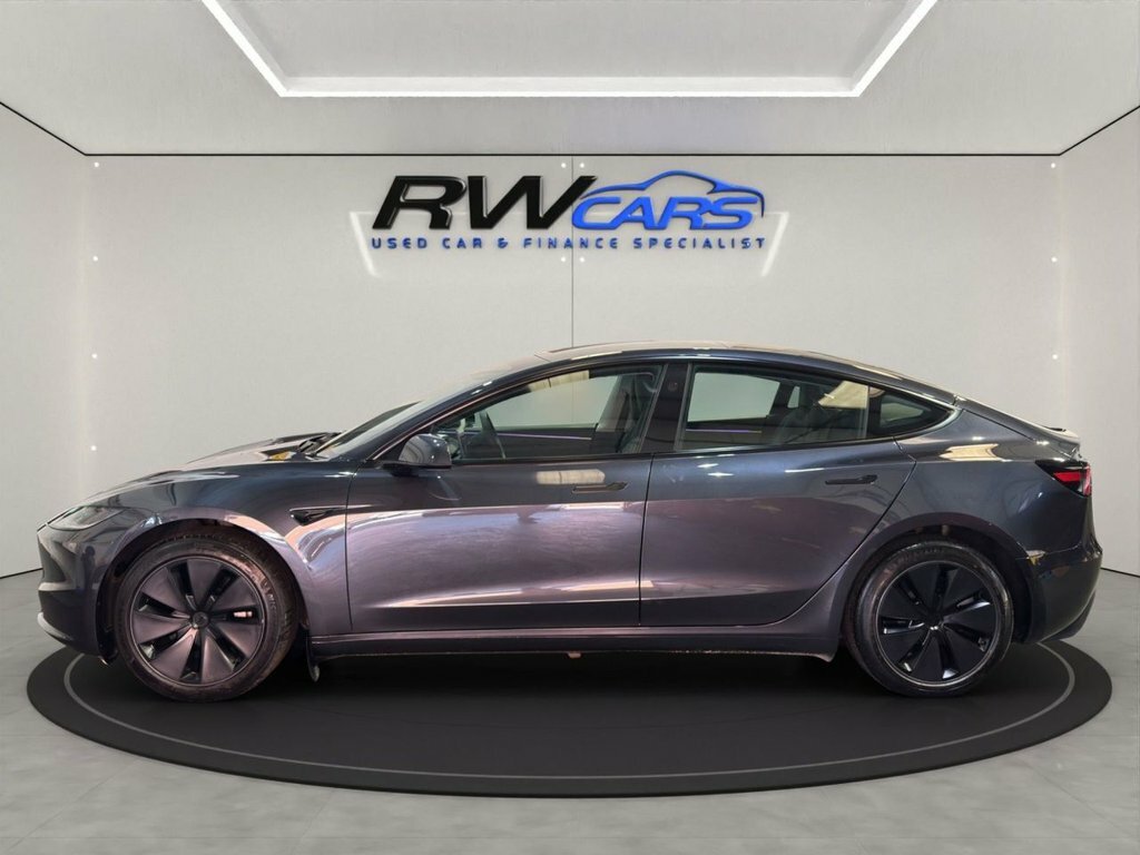 Tesla Model 3 Saloon Grey