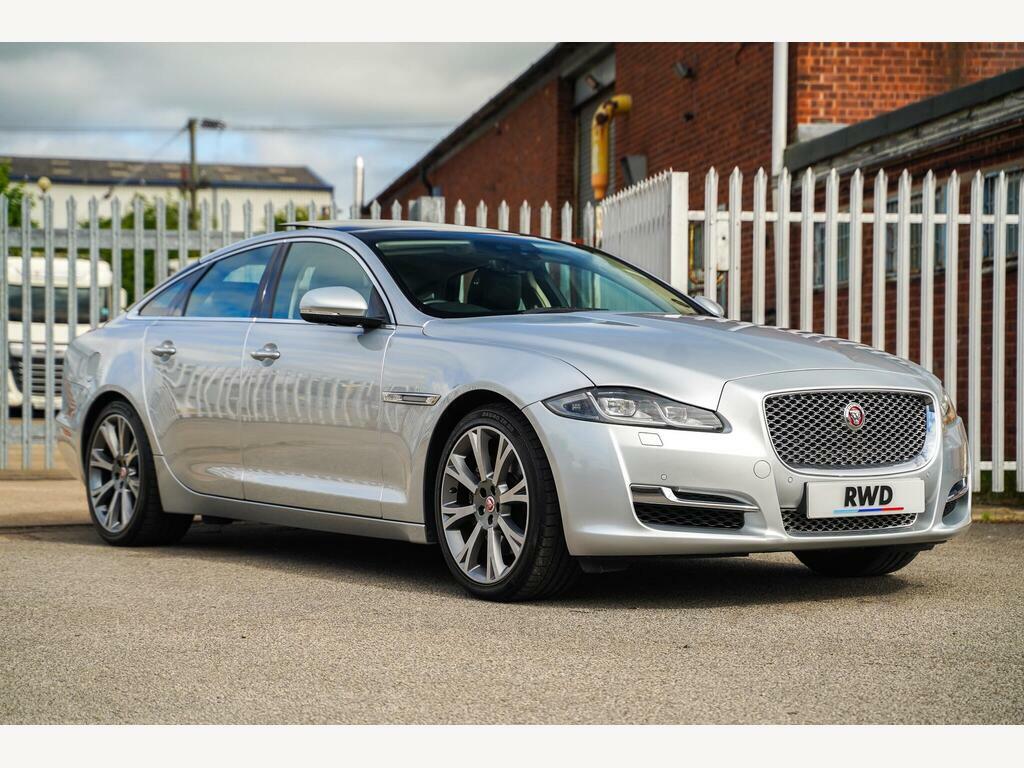 Jaguar XJ 3.0D V6 Portfolio Euro 6 S S Silver #3