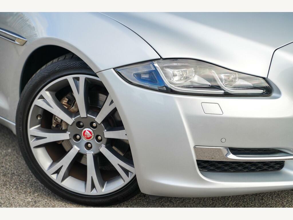 Jaguar XJ 3.0D V6 Portfolio Euro 6 S S Silver #2