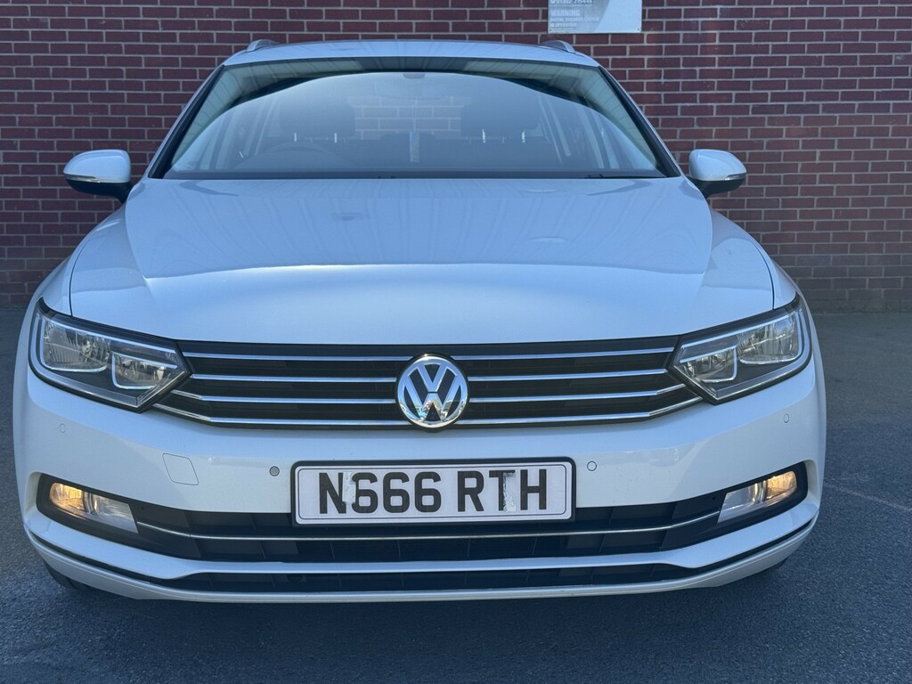 Volkswagen Passat 1.6 Tdi Bluemotion Tech Se N666RTH White #2