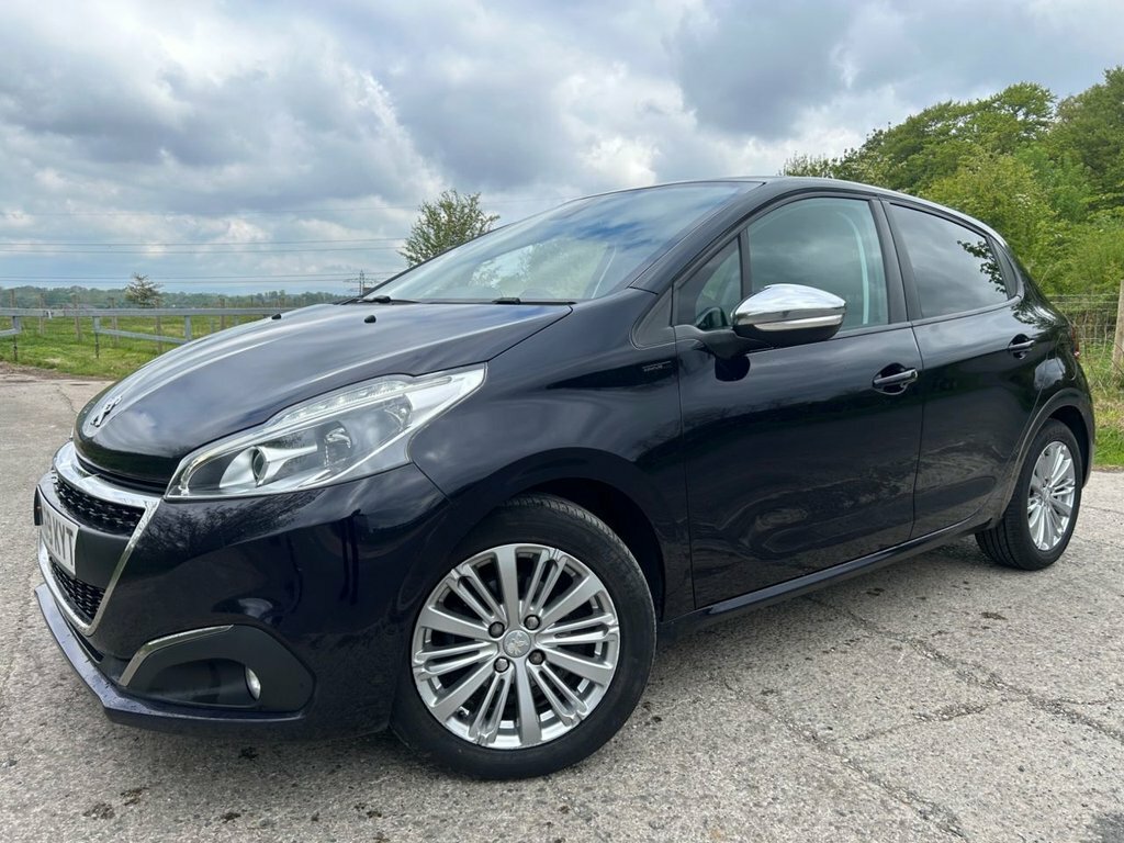 Peugeot 208 1.2L Signature MK69KYT Blue #4