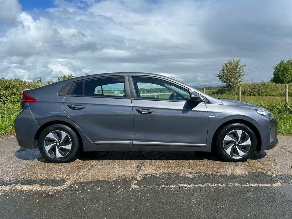 Hyundai Ioniq 1.6L Se BL68DZO Grey #2