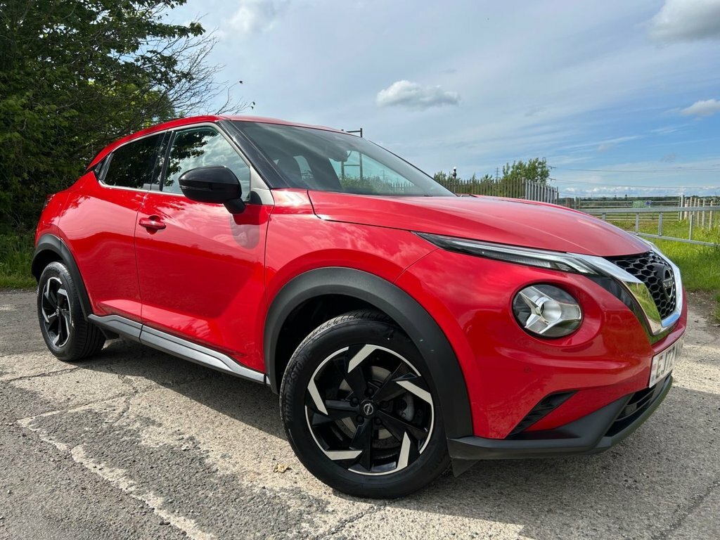 Nissan Juke 1L N-connecta Red