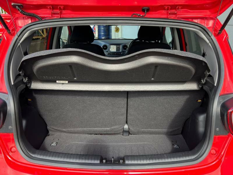 Hyundai I10 1.0 Play - 2020 69 PL69CBV Red #6