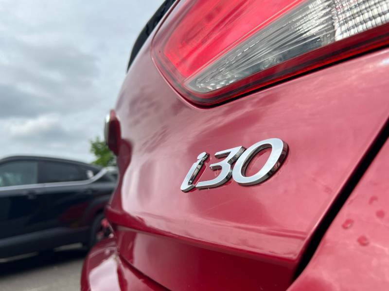 Hyundai I30 1.0T Gdi Se Connect - 2023 23 Red #6