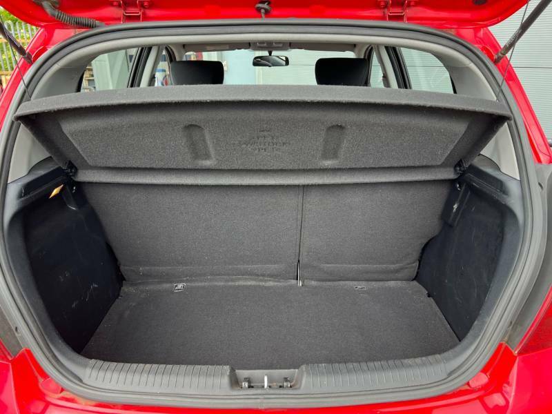 Hyundai I20 1.4 Comfort - 2010 10 Red #5