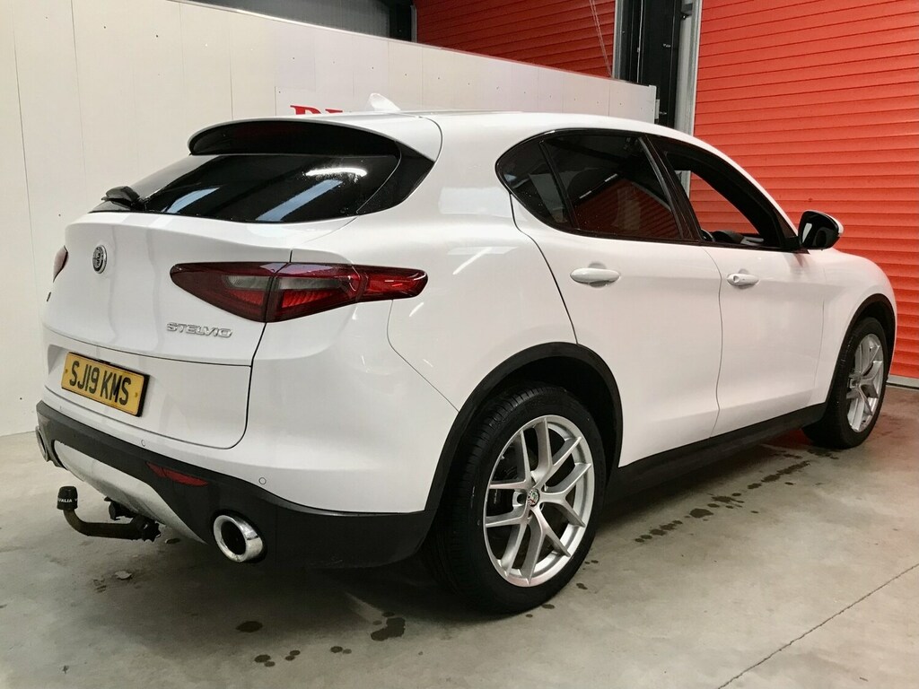 Alfa Romeo Stelvio 2.2 D 210 Milano SJ19KMS White #5