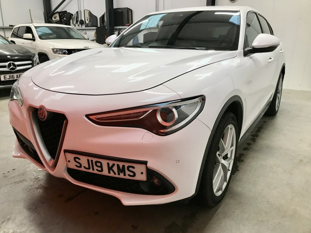Alfa Romeo Stelvio 2.2 D 210 Milano SJ19KMS White #2