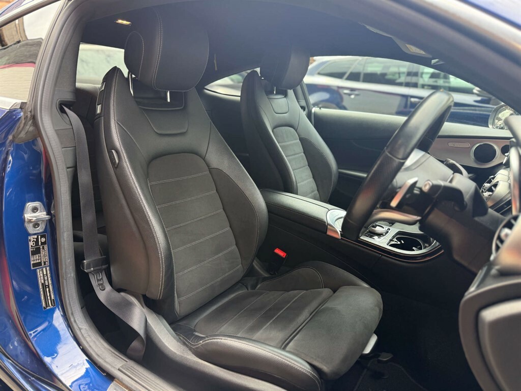Mercedes-Benz 300 C Amg Line Premium Blue #4