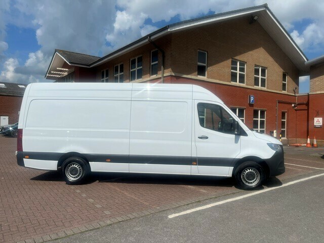 Mercedes-Benz Sprinter 315 Cdi Progressive BU23ZHT White #3