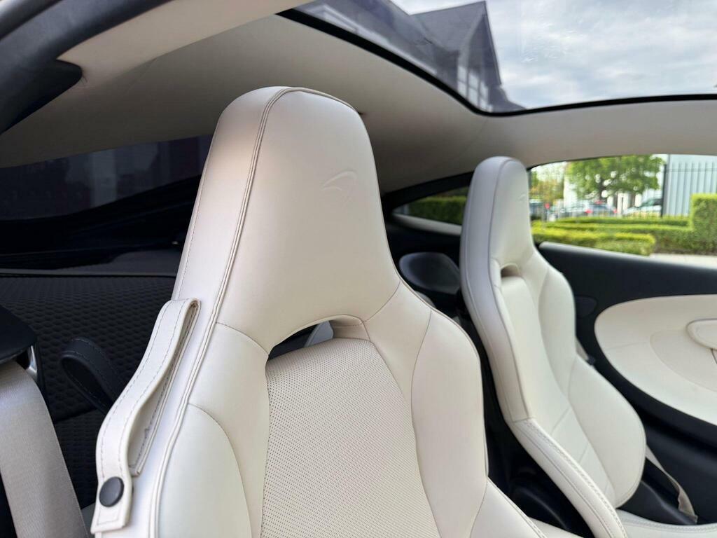 McLaren GT V8 Ssg White #15