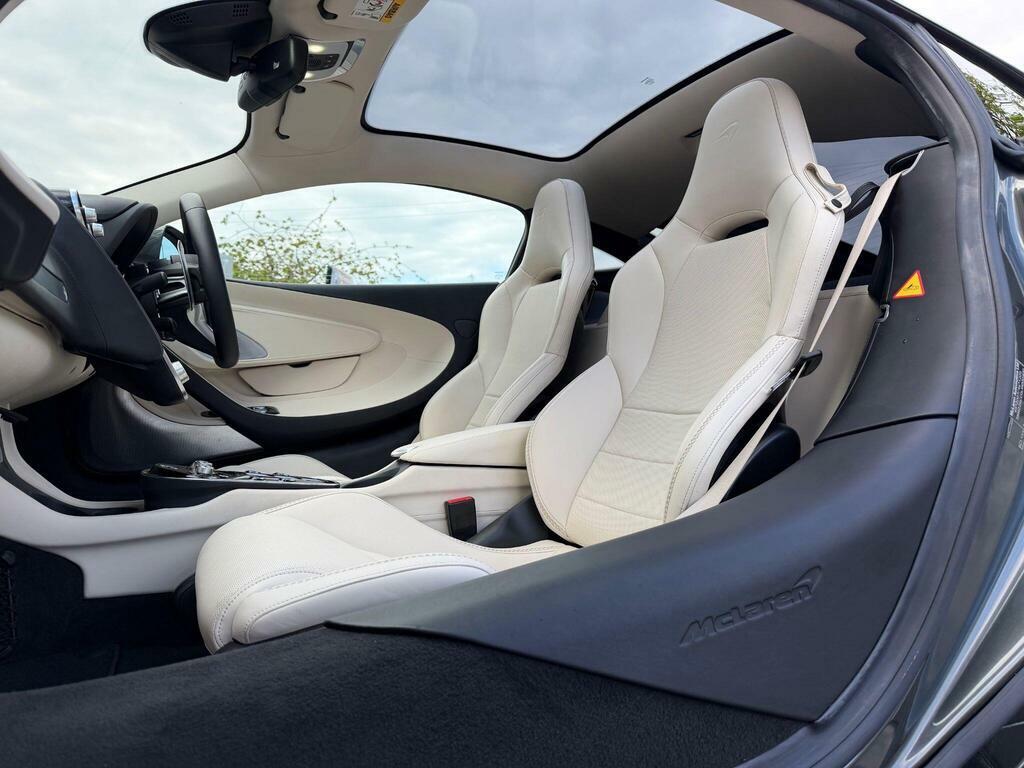 McLaren GT V8 Ssg White #9