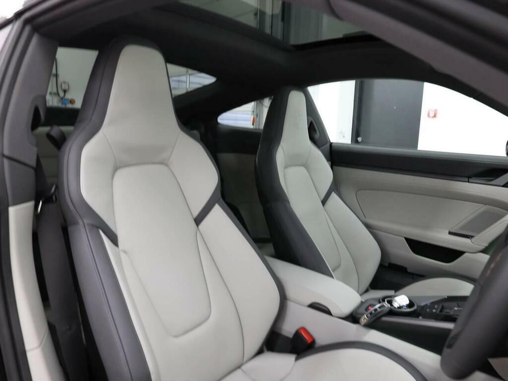 Porsche 911 Exeter #5