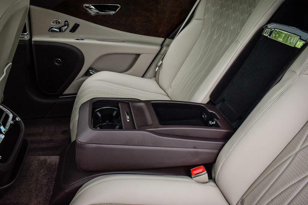 Bentley Flying Spur First Edition #32