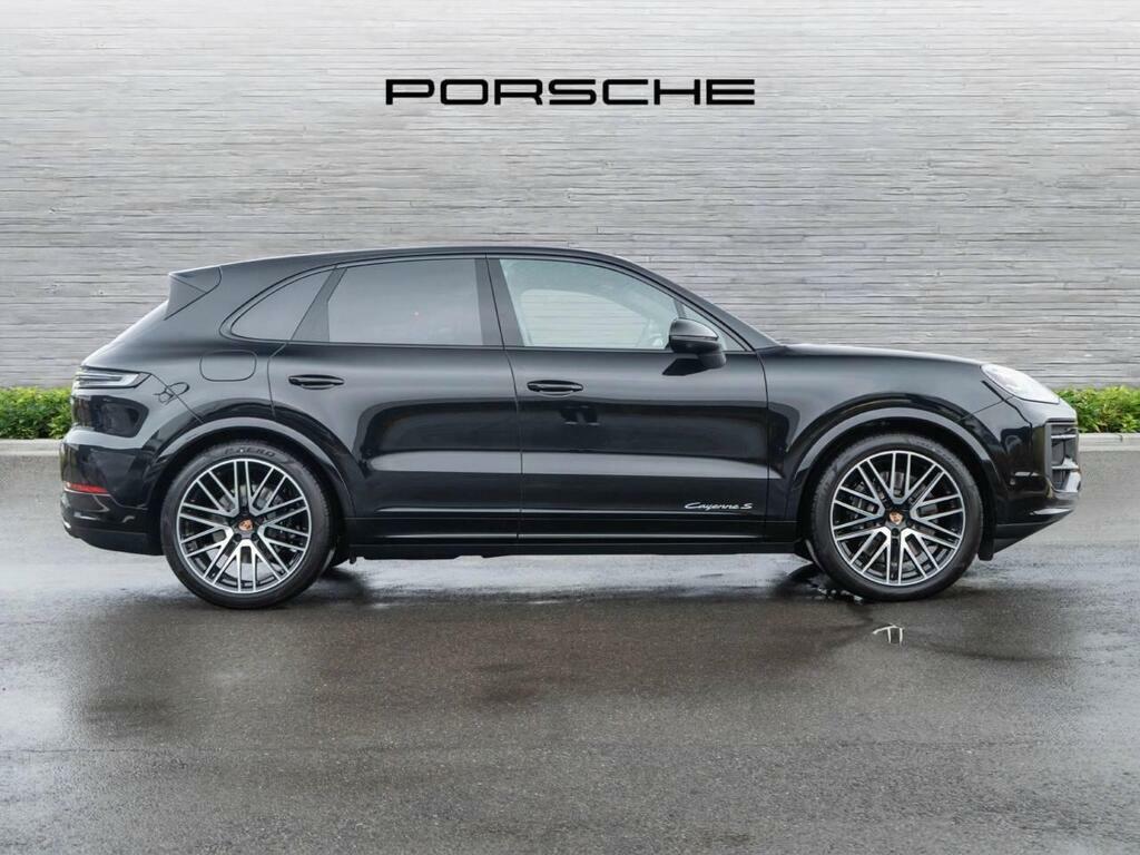 Porsche Cayenne High Wycombe RV75KBX #2
