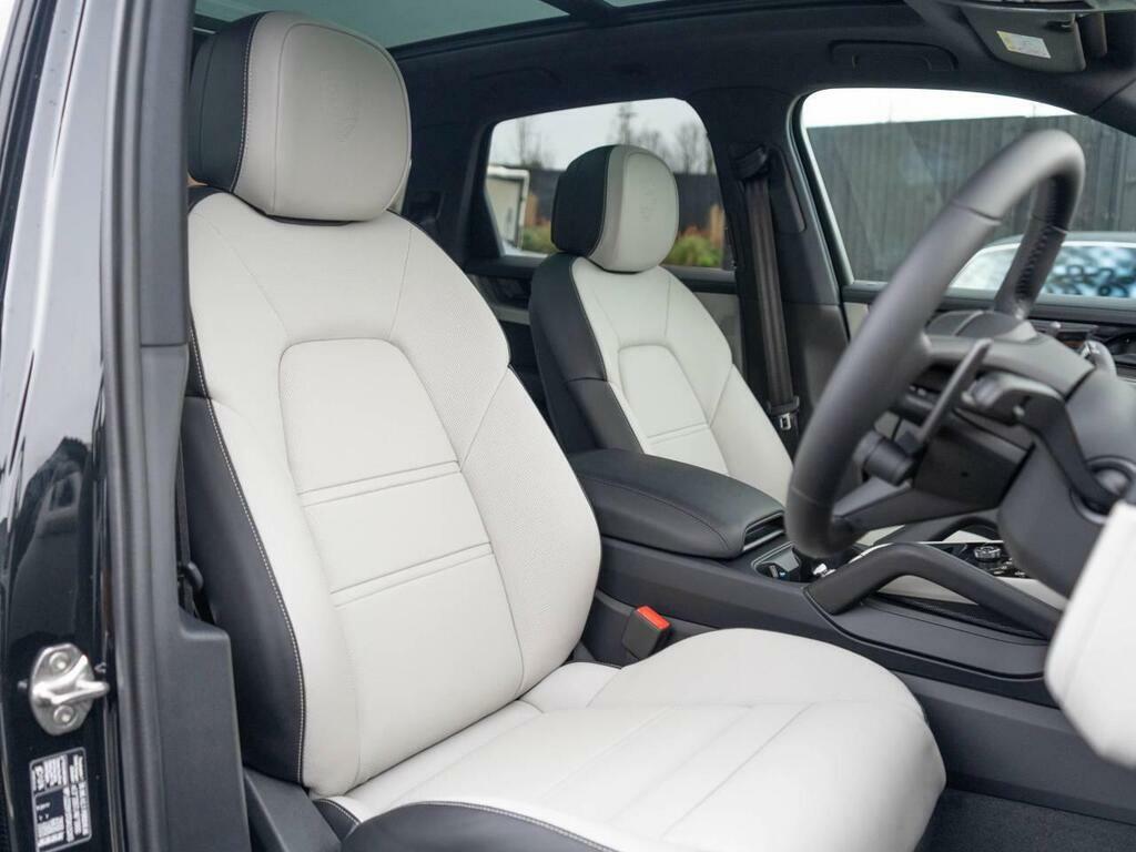 Porsche Cayenne High Wycombe RV75KBX #5