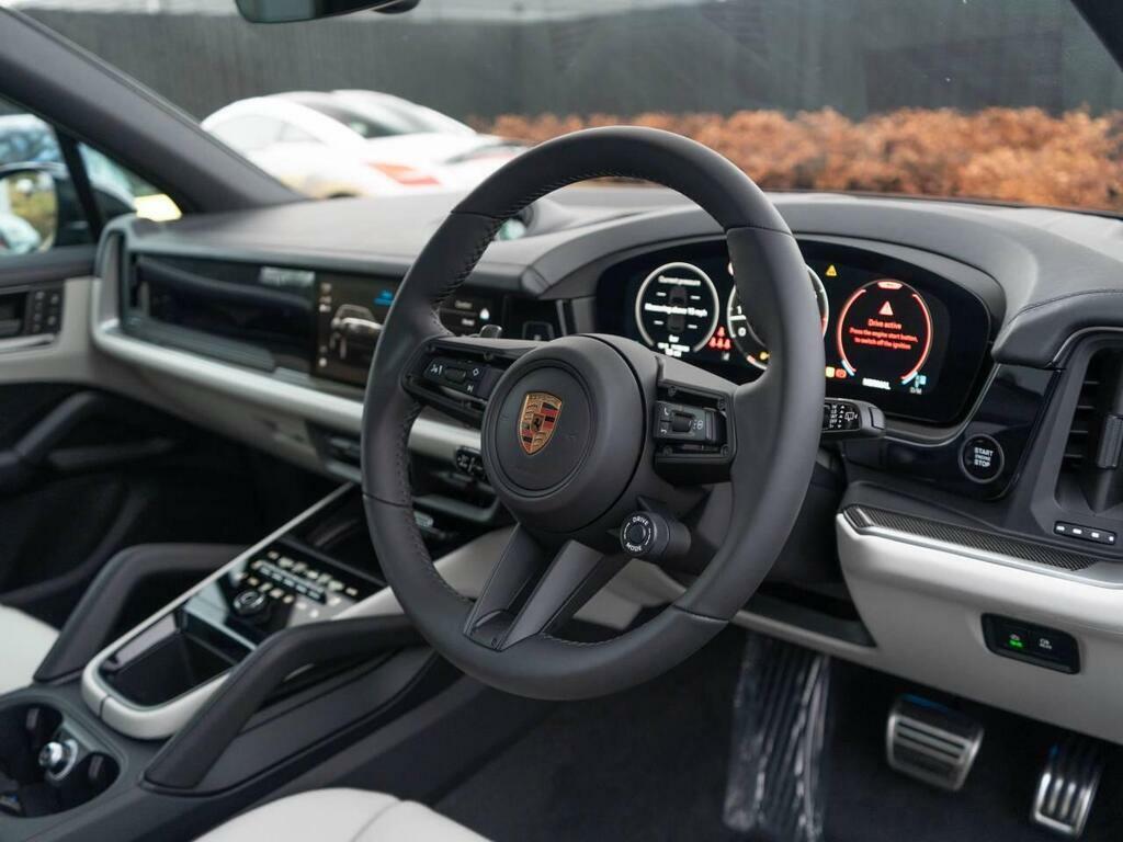 Porsche Cayenne High Wycombe RV75KBX #4