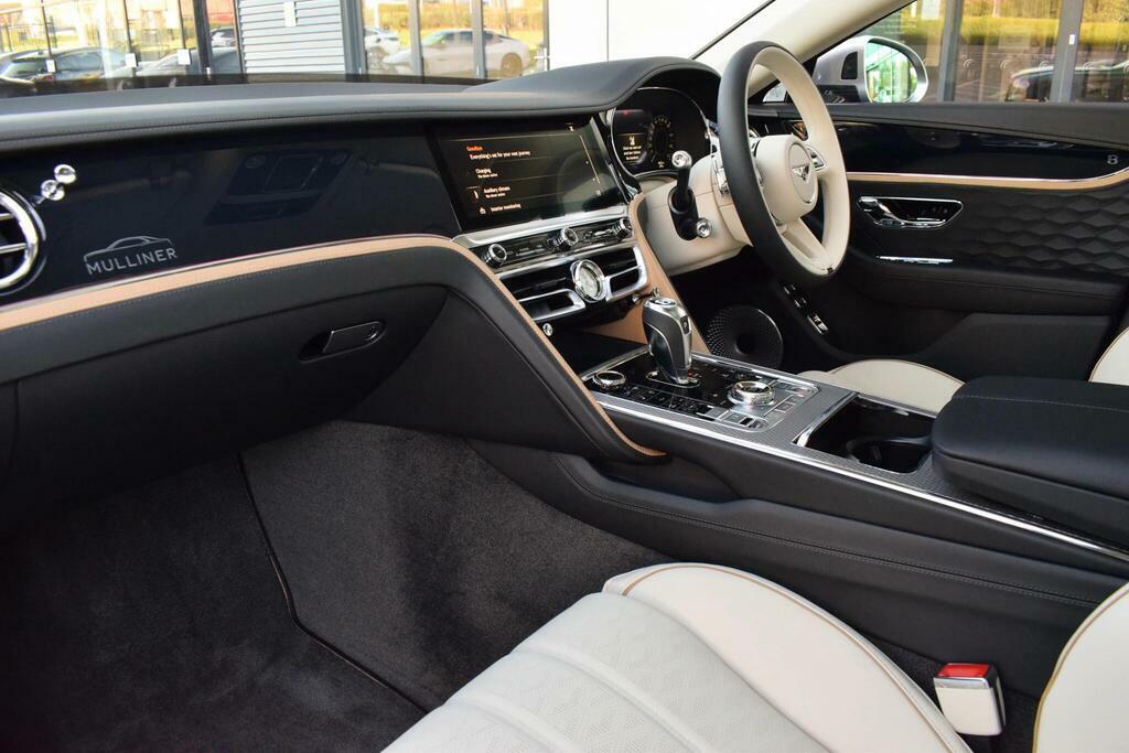 Bentley Flying Spur Mulliner V8 Hybrid 4.0 V8 Ultra-performance 25.9Kw  #2