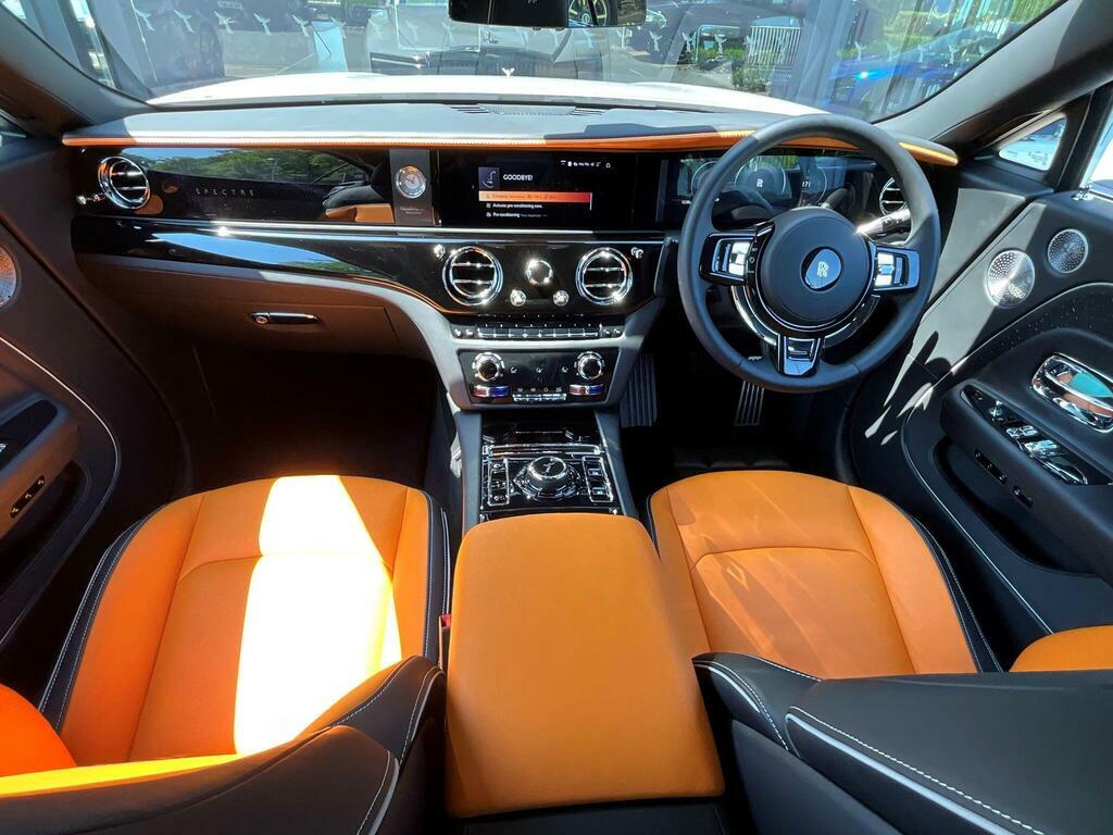 Rolls-Royce Spectre 120Kwh Coupe 4Wd 584 Ps EY24WLB Purple #4