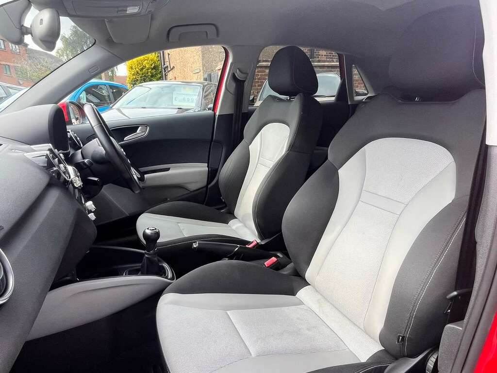 Audi A1 1.4 A1 Sportback Tfsi Sport RF62CXN Red #5