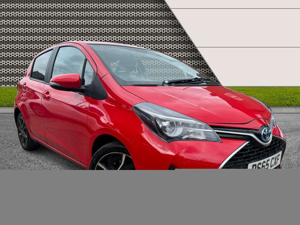 Toyota Yaris 1.5 Yaris Design Hybrid Vvt-i Cvt Red