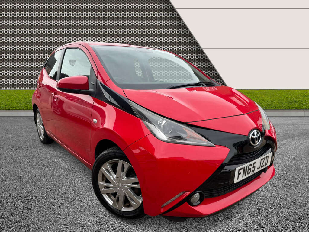 Toyota Aygo X 1.0 Aygo X-pression Vvt-i Cvt Red