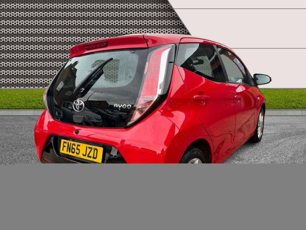 Toyota Aygo X 1.0 Aygo X-pression Vvt-i Cvt Red #5
