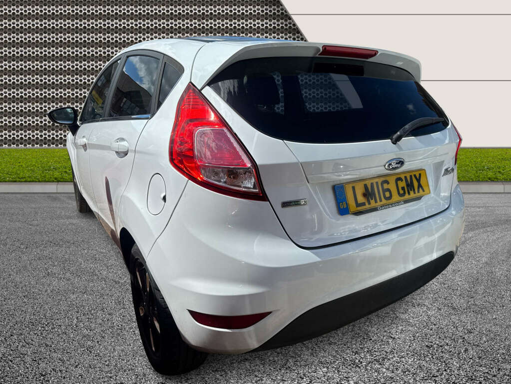 Ford Fiesta 1.0 Fiesta Zetec White Edition Autumn LM16GMX White #4