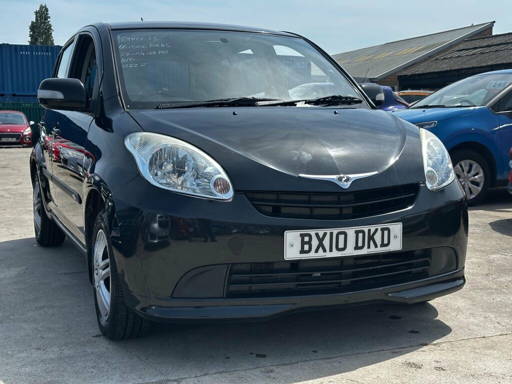 Perodua Myvi 1.3 Ezi Se Black