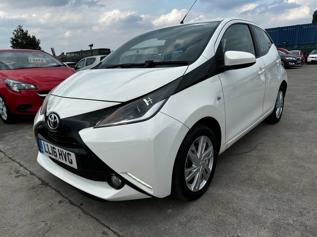 Toyota Aygo 1.0 Vvt-i X-pression Euro 6 LL16HVG White #4