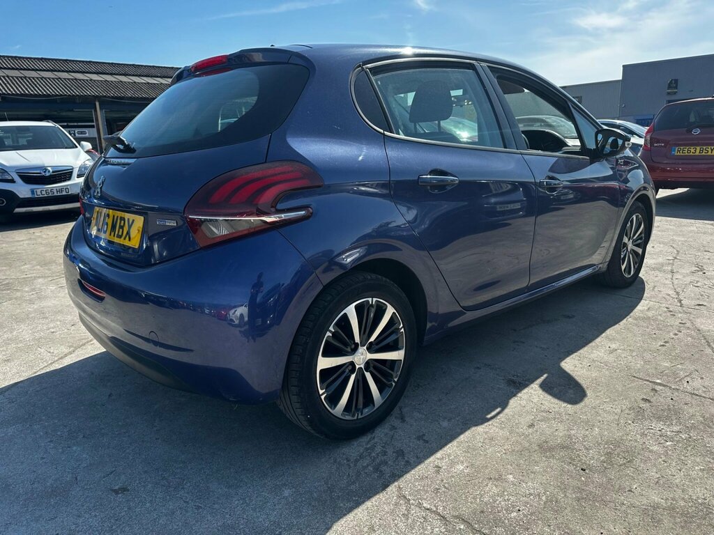 Peugeot 208 1.2 Puretech Xs White Euro 6 ML16MBX Blue #5