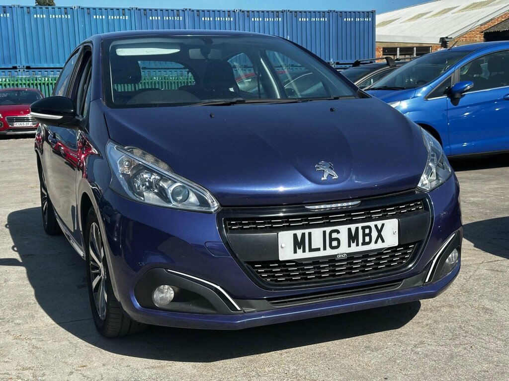 Peugeot 208 1.2 Puretech Xs White Euro 6 Blue