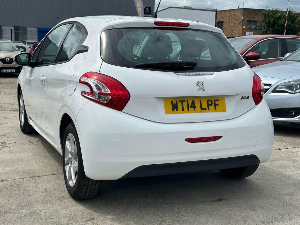 Peugeot 208 1.2 Vti Puretech Active Euro 5 WT14LPF White #4