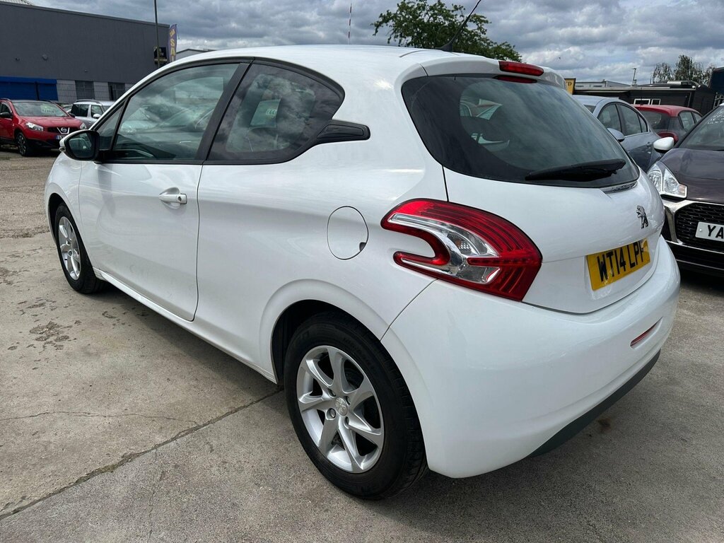 Peugeot 208 1.2 Vti Puretech Active Euro 5 WT14LPF White #6