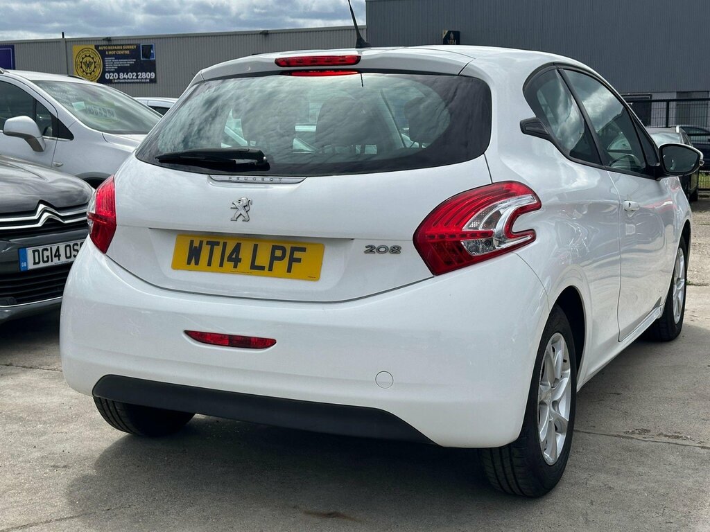 Peugeot 208 1.2 Vti Puretech Active Euro 5 WT14LPF White #3
