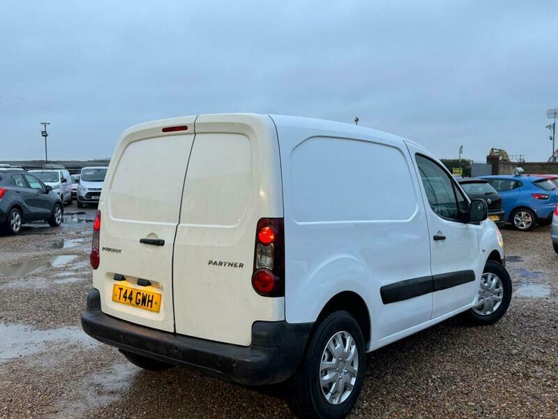 Peugeot Partner 1.6 Hdi 850 Professional T44GWH White #4