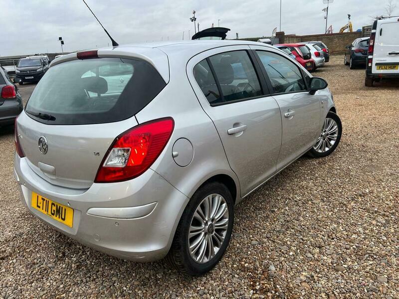 Vauxhall Corsa 1.4 16V Se Hatchback LT11GMQ Silver #2