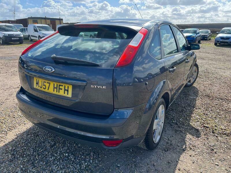 Ford Focus 1.6 Style Grey #6