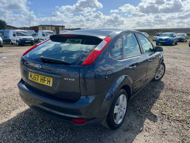 Ford Focus 1.6 Style Grey #2