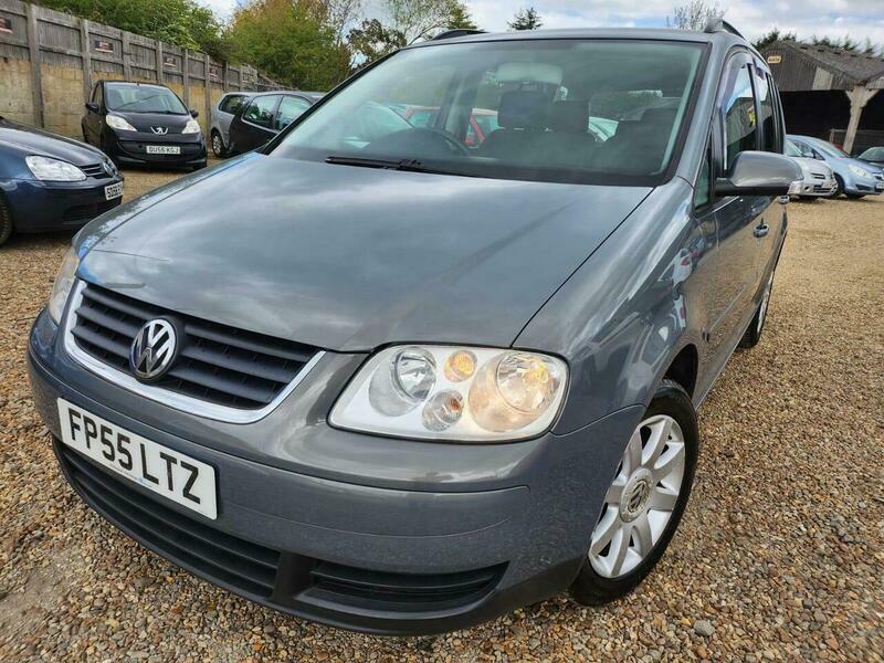 Volkswagen Touran 2.0 Tdi Se Dsg Grey