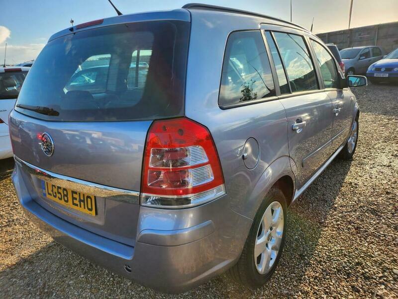 Vauxhall Zafira 1.6 Exclusiv Euro 4 Silver