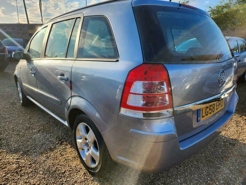 Vauxhall Zafira 1.6 Exclusiv Euro 4 Silver #2