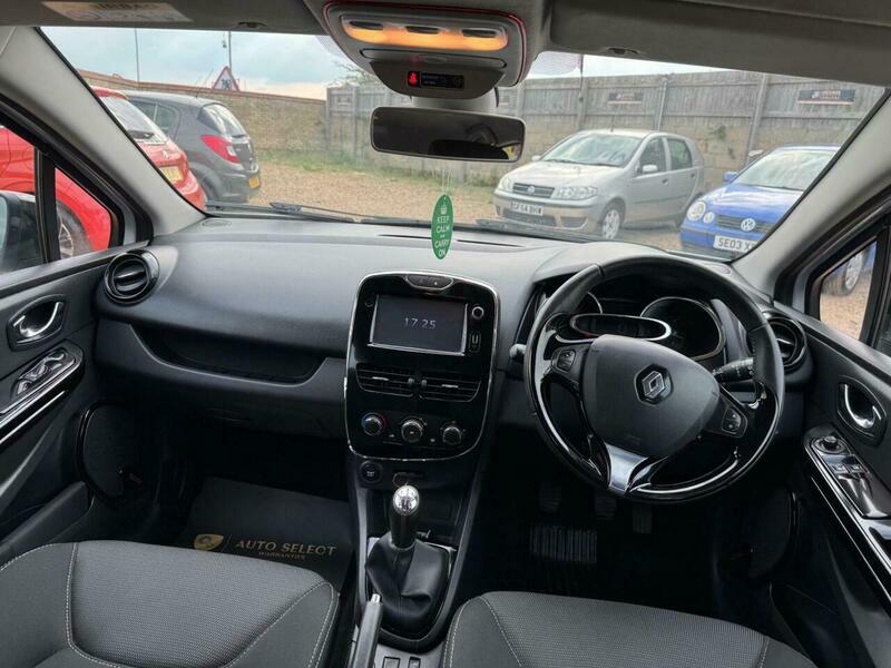 Renault Clio 0.9 Tce Dynamique Medianav SY64TZL White #4