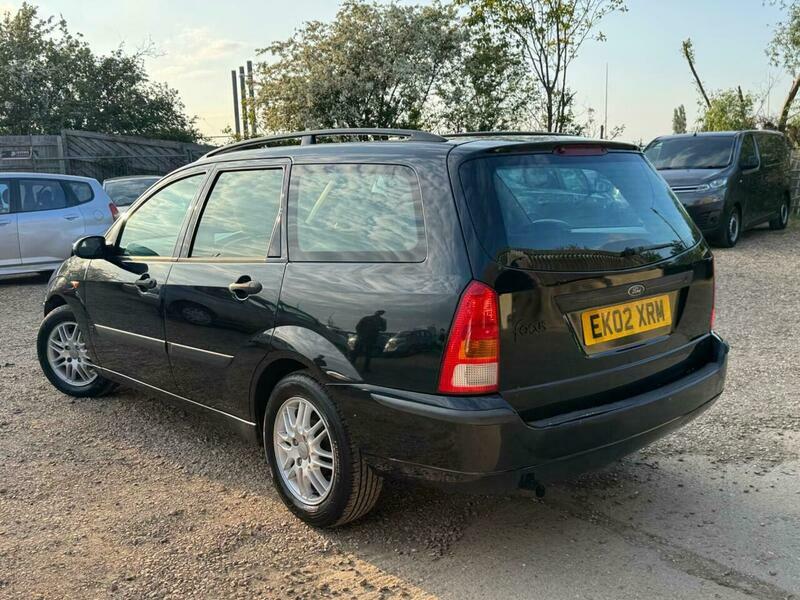 Ford Focus 1.6I 16V LX Black #2