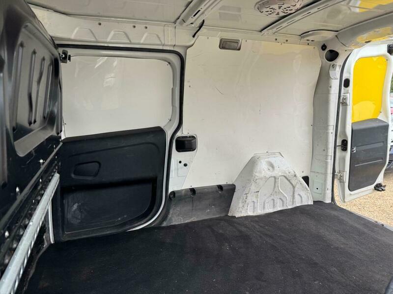 Vauxhall Combo 2000 L1h1 Cdti Ss Sportive Silver #18