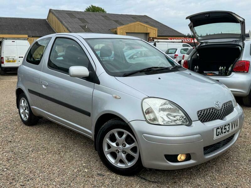 Toyota Yaris 1.3 T Spirit Vvt-i 85 Bhp Blue #3