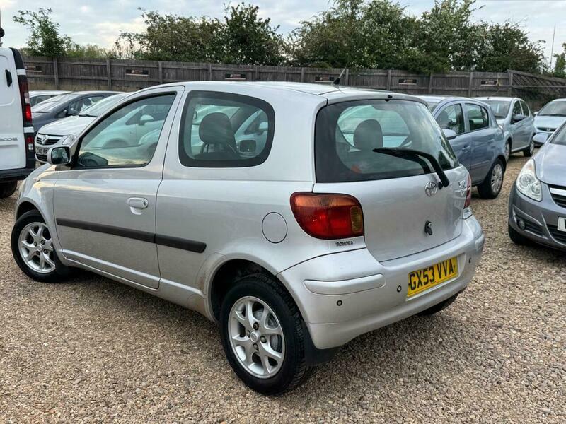 Toyota Yaris 1.3 T Spirit Vvt-i 85 Bhp Blue #9