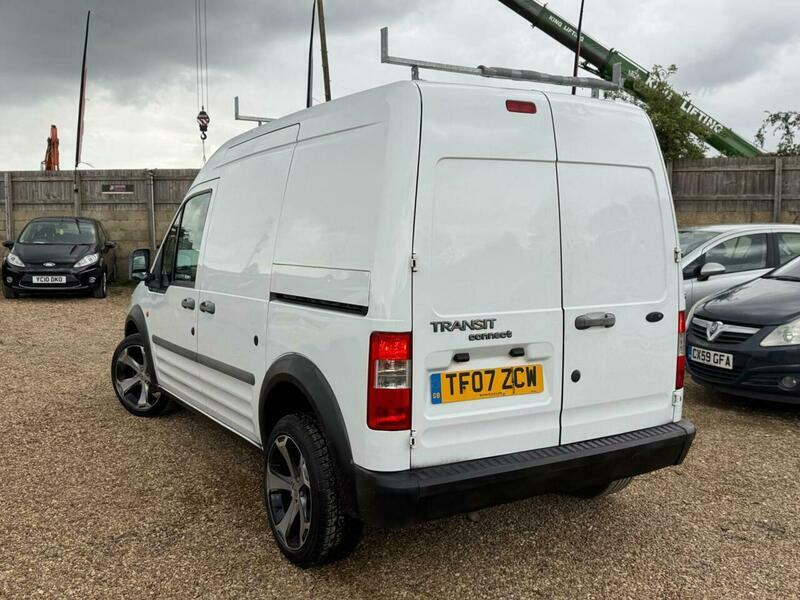 Ford Transit Connect Diesel White #8