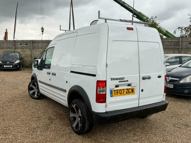 Ford Transit Connect Diesel White #10